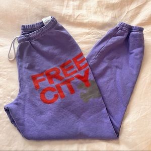 FreeCity Sweatpants